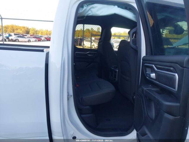 2023 RAM 1500 1C6RREBT8PN542890 Photo 7