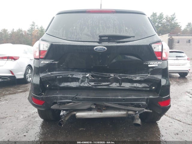 Ford Escape Titanium 2018 1FMCU9J94JUB92497 Image 17