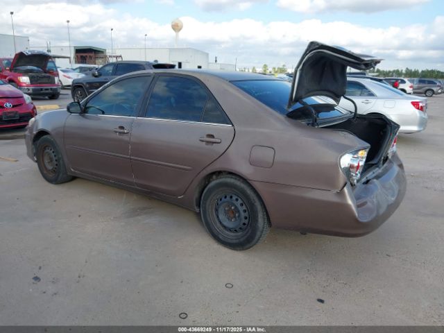 2005 TOYOTA CAMRY 4T1BE32K55U602009 Photo 2