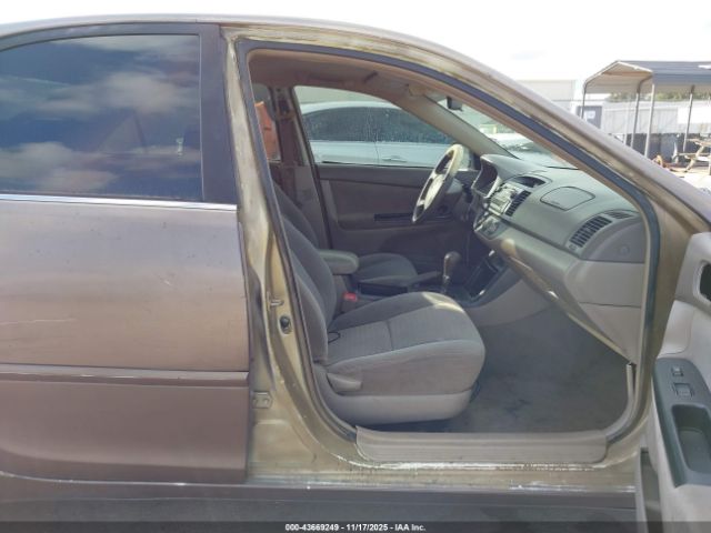 2005 TOYOTA CAMRY 4T1BE32K55U602009 Photo 4
