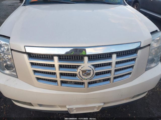 2011 CADILLAC ESCALADE ESV 1GYS4HEF1BR193194 Photo 5