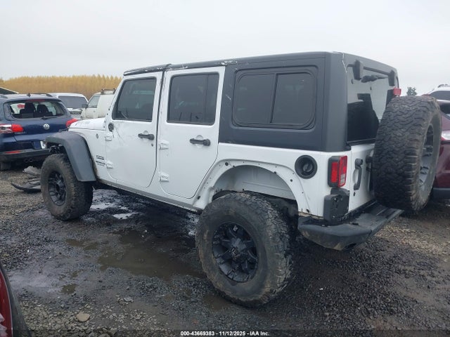 1C4BJWDG4HL581142 Jeep Wrangler Unlimited Sport 4x4