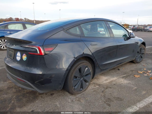 2025 TESLA MODEL 3 5YJ3E1EAXSF998782 Photo 3