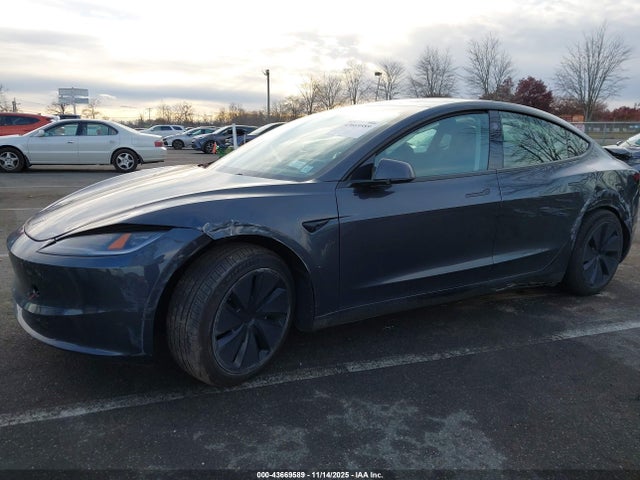 2025 TESLA MODEL 3 5YJ3E1EAXSF998782 Photo 5