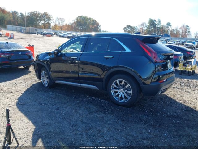 2022 CADILLAC XT4 1GYFZDR43NF153886 Photo 2