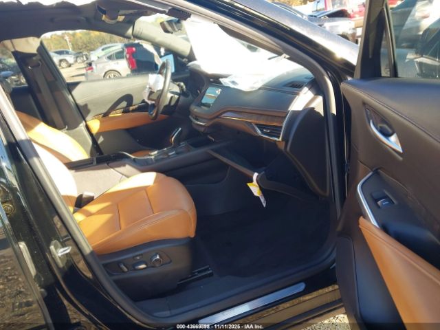 2022 CADILLAC XT4 1GYFZDR43NF153886 Photo 4