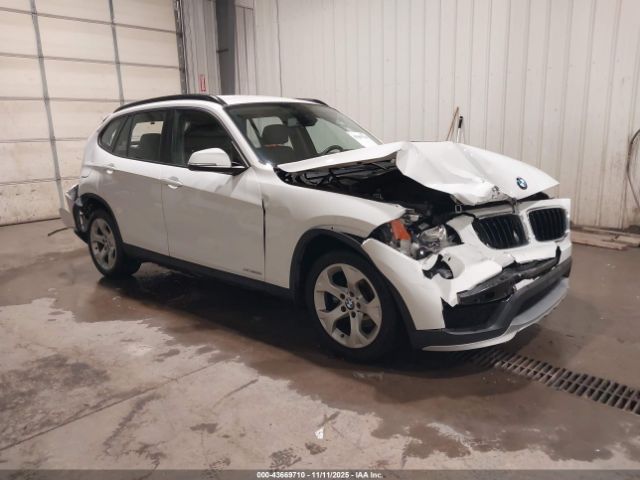 2015 BMW X1 WBAVM1C56FV316051