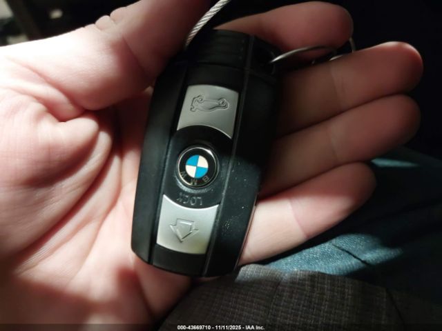 2015 BMW X1 WBAVM1C56FV316051 Photo 10