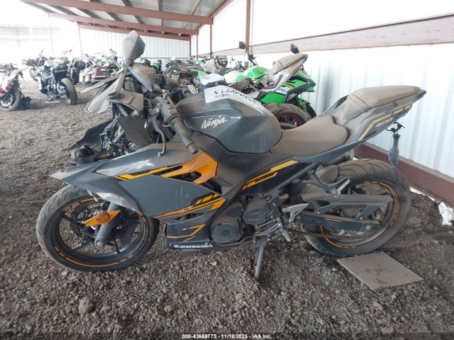 Kawasaki EX400 2018 JKAEXKG16JDA07313 Image 13