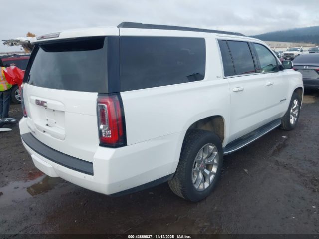 2018 GMC YUKON XL 1GKS2GKC7JR226847 Photo 3