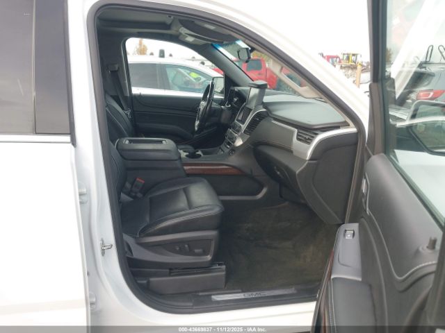 2018 GMC YUKON XL 1GKS2GKC7JR226847 Photo 4