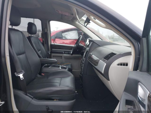 2010 CHRYSLER TOWN & COUNTRY 2A4RR5D12AR279692 Photo 4