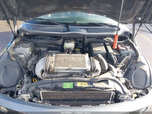 2005 MINI COOPER S WMWRH33465TF80604 Photo 9