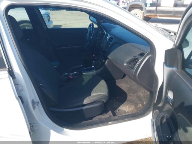 2012 CHRYSLER 200 1C3CCBBB0CN125008 Photo 4