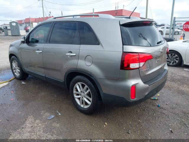 2014 KIA SORENTO 5XYKT4A69EG504297 Photo 2