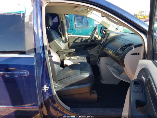 2014 CHRYSLER TOWN & COUNTRY 2C4RC1BG0ER207676 Photo 4