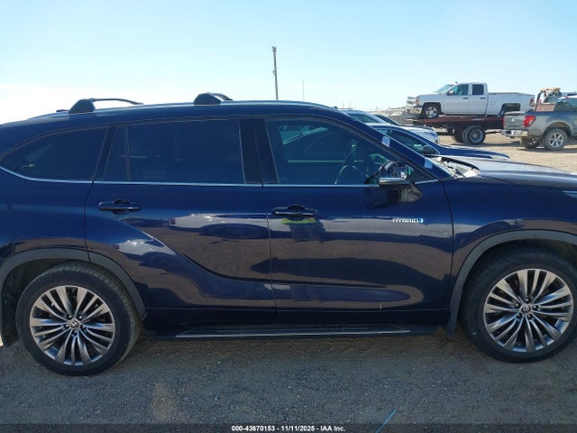 2021 Toyota Highlander Hybrid Platinum მანქანა იყიდება აუქციონზე, vin: 5TDFARAH7MS008597, აუქციონის ნომერი: 43670153