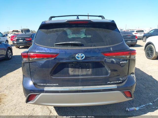 2021 Toyota Highlander Hybrid Platinum მანქანა იყიდება აუქციონზე, vin: 5TDFARAH7MS008597, აუქციონის ნომერი: 43670153