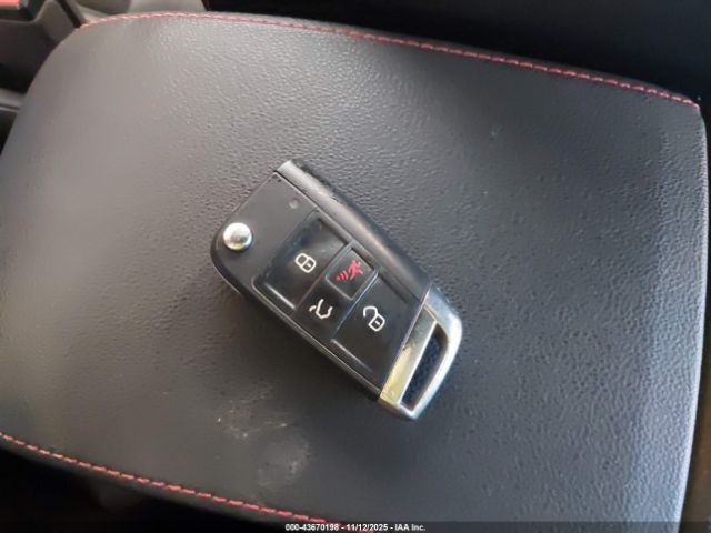 2017 VOLKSWAGEN GOLF GTI 3VW447AU5HM070650 Photo 10