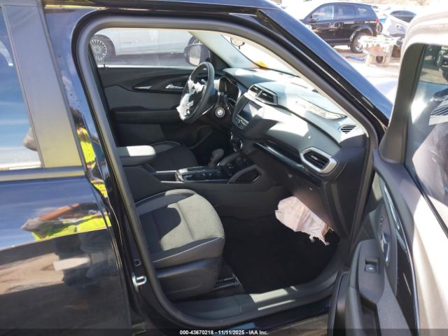 2023 CHEVROLET TRAILBLAZER KL79MMS27PB195236 Photo 4