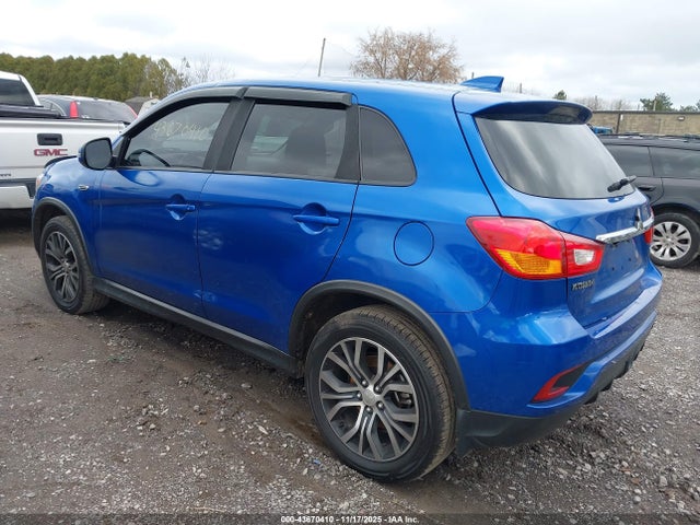 2018 MITSUBISHI OUTLANDER SPORT JA4AR3AU8JU022071 Photo 2