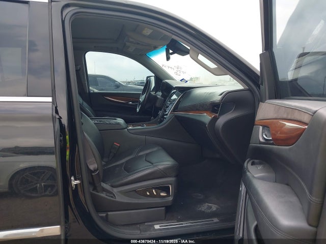 2016 CADILLAC ESCALADE ESV 1GYS3HKJ0GR143034 Photo 4