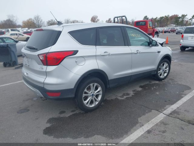 2019 FORD ESCAPE 1FMCU9GD4KUC22871 Photo 3
