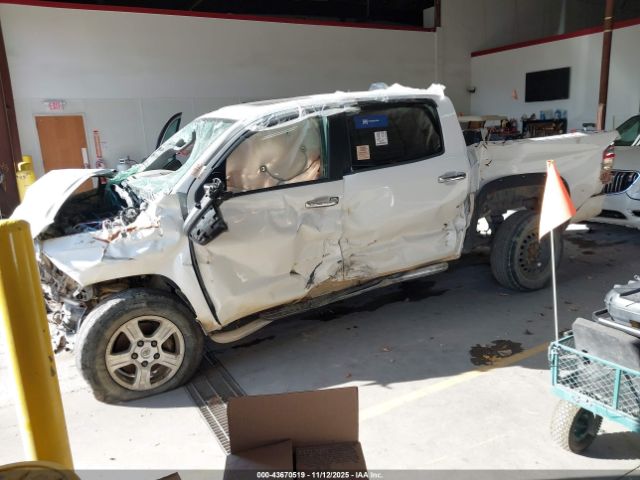 2017 TOYOTA TUNDRA 5TFAW5F13HX595493 Photo 1