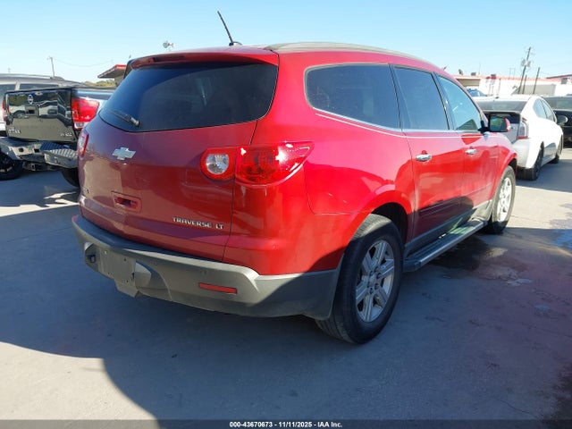 2012 CHEVROLET TRAVERSE 1GNKRJED8CJ196775 Photo 3