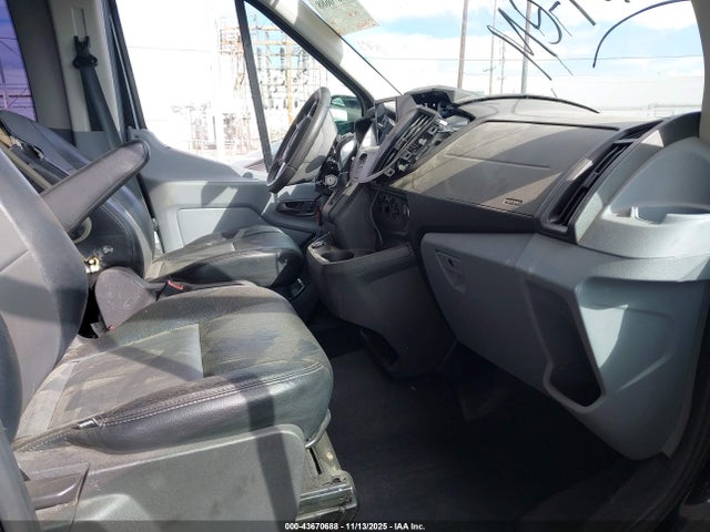 1FBZX2CM5KKA06255 Ford Transit-350 Xlt