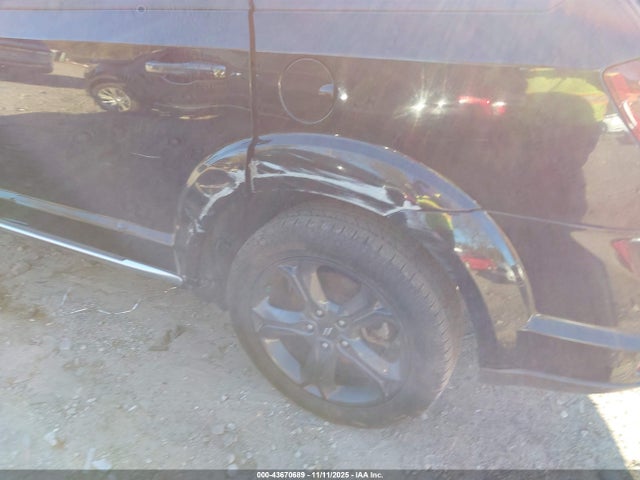 Dodge Journey Crossroad 2020 3C4PDCGB4LT269590 Image 6