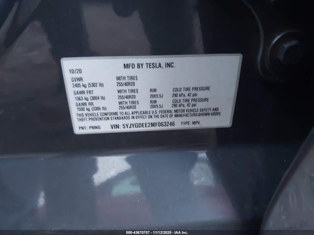 2021 TESLA MODEL Y 5YJYGDEE2MF063246 Photo 8