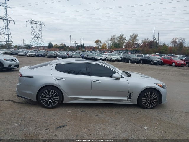 KIA Stinger Premium 2018 KNAE25LA4J6031829 Image 13