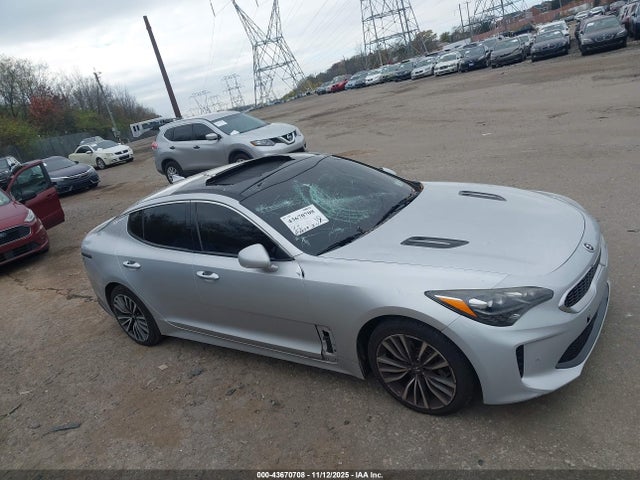 KIA Stinger Premium 2018 KNAE25LA4J6031829 Image 17