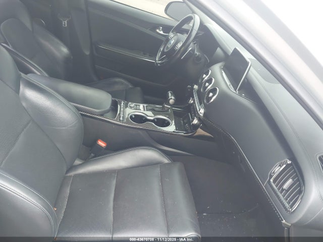 KIA Stinger Premium 2018 KNAE25LA4J6031829 Image 5