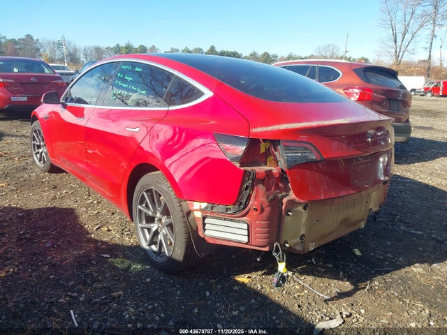Продажа на аукционе авто 2018 Tesla Model 3 Long Range/performance, vin: 5YJ3E1EB6JF085900, номер лота: 43670787