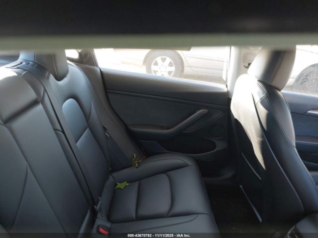 2023 TESLA MODEL 3 5YJ3E1EA1PF639117 Photo 7