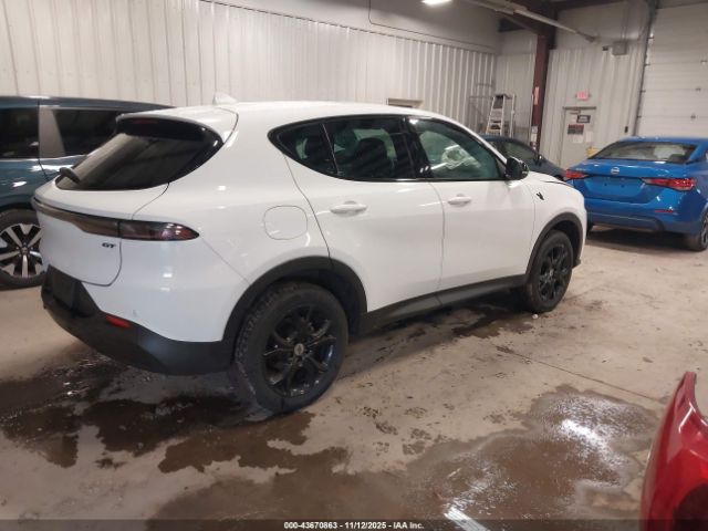 2023 DODGE HORNET ZACNDFAN8P3A03117 Photo 3