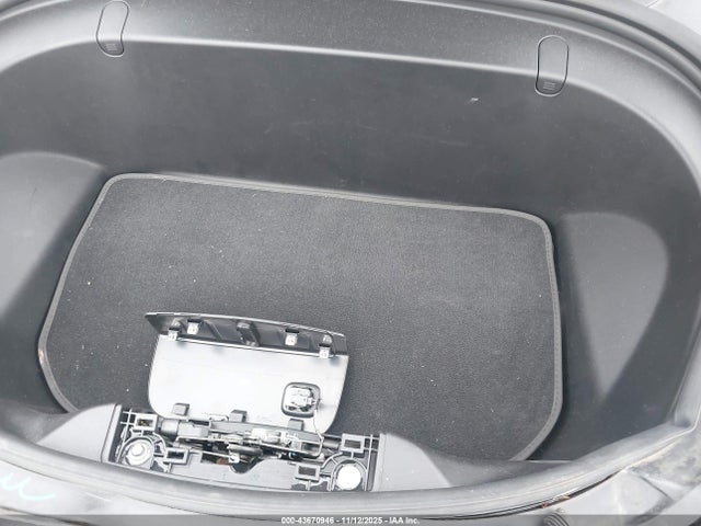 2018 TESLA MODEL 3 5YJ3E1EA7JF098906 Photo 9