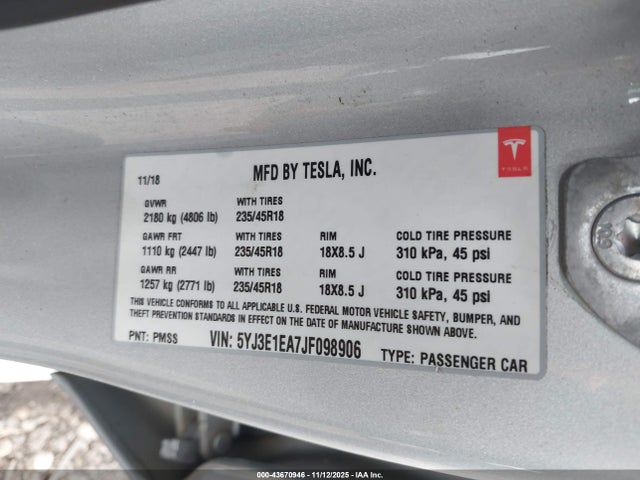 2018 TESLA MODEL 3 5YJ3E1EA7JF098906 Photo 8