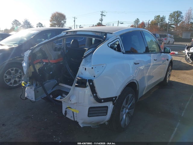 2023 TESLA MODEL Y 7SAYGDEE7PA035771 Photo 3