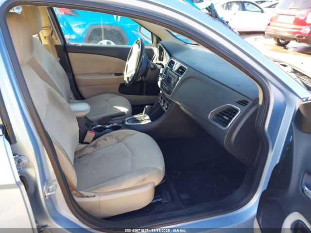 2012 CHRYSLER 200 1C3CCBBB6CN174200 Photo 4