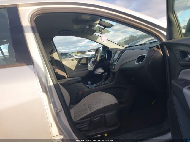 2018 CHEVROLET EQUINOX 2GNAXREV0J6322369 Photo 4