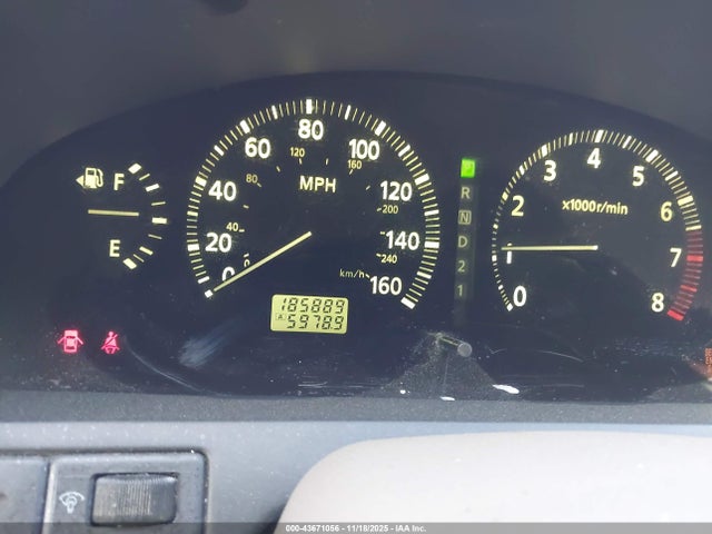 2001 Infiniti I30 Luxury მანქანა იყიდება აუქციონზე, vin: JNKCA31A61T038267, აუქციონის ნომერი: 43671056