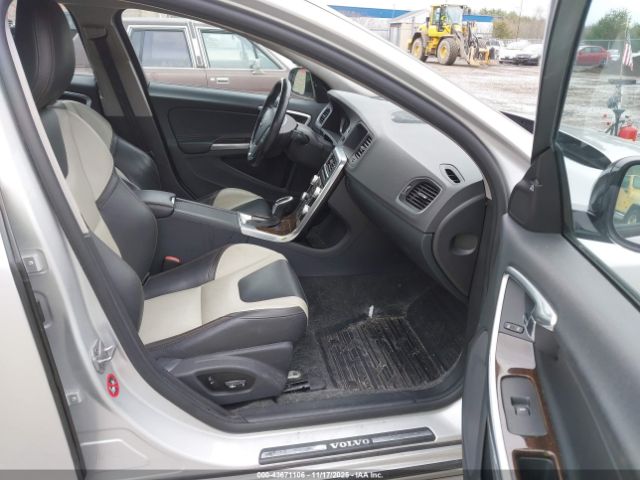 2016 VOLVO S60 CROSS COUNTRY YV4612UM5G2000653 Photo 4