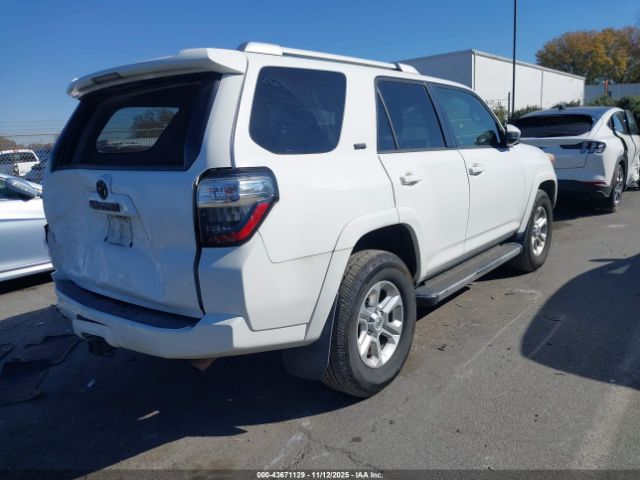 2014 TOYOTA 4RUNNER JTEZU5JR1E5065791 Photo 3