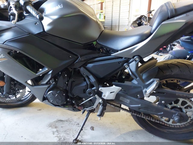 2023 KAWASAKI EX650 ML5EXER17PDA89947 Photo 8