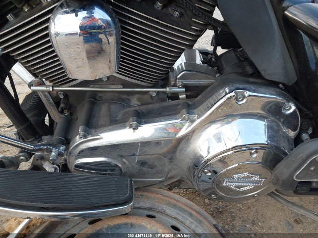 2009 HARLEY-DAVIDSON FLHTCU 1HD1FC4199Y642981 Photo 8