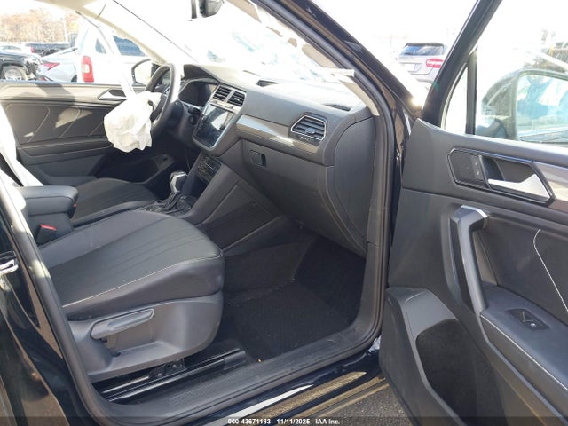 2024 VOLKSWAGEN TIGUAN 3VVMB7AX3RM054419 Photo 4