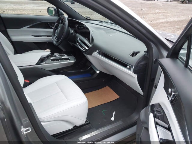 2024 CADILLAC LYRIQ 1GYKPRRL9RZ128701 Photo 4